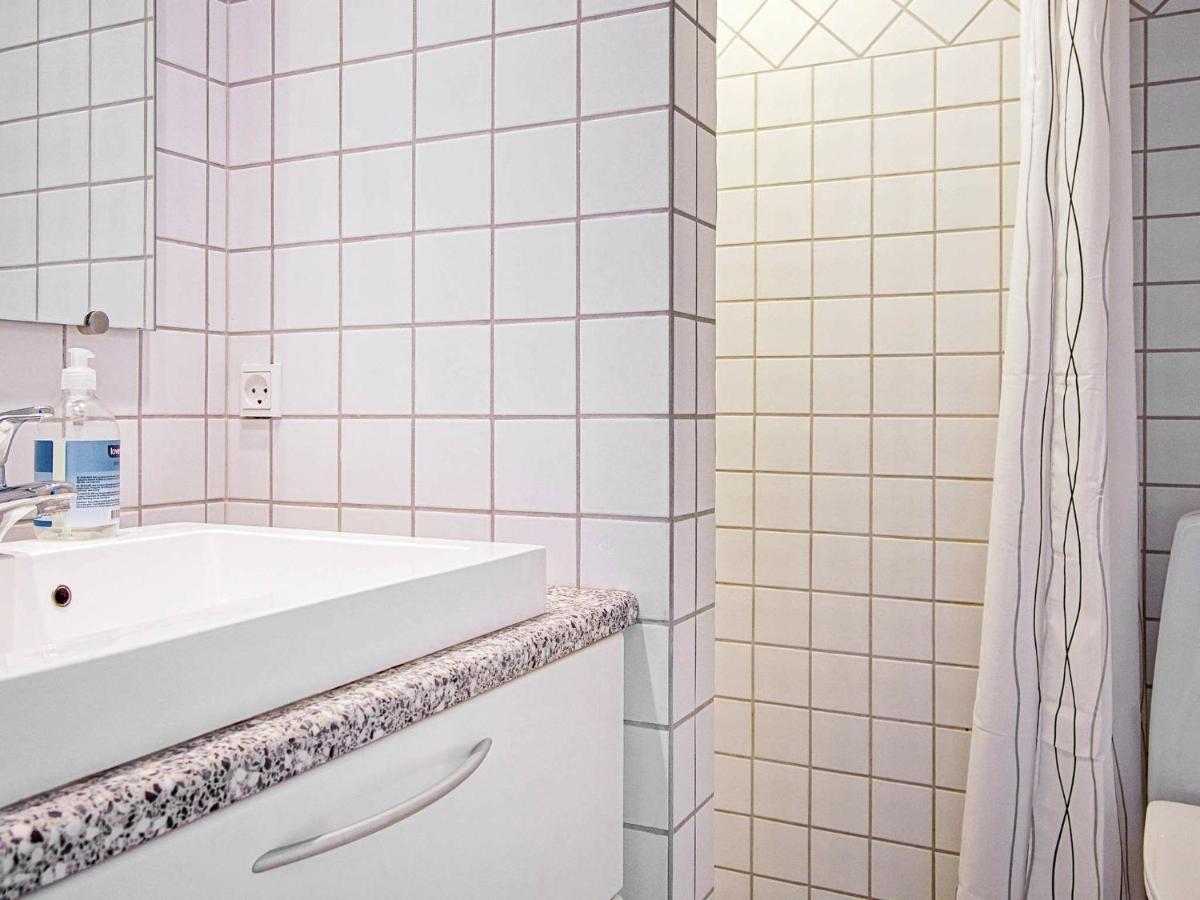 4 Person Holiday Home In Allinge Екстер'єр фото