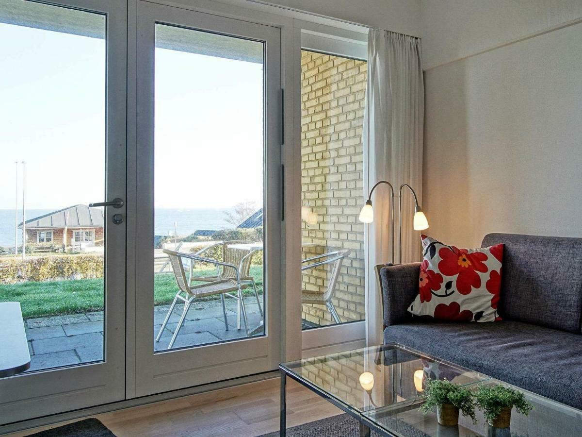 4 Person Holiday Home In Allinge Екстер'єр фото