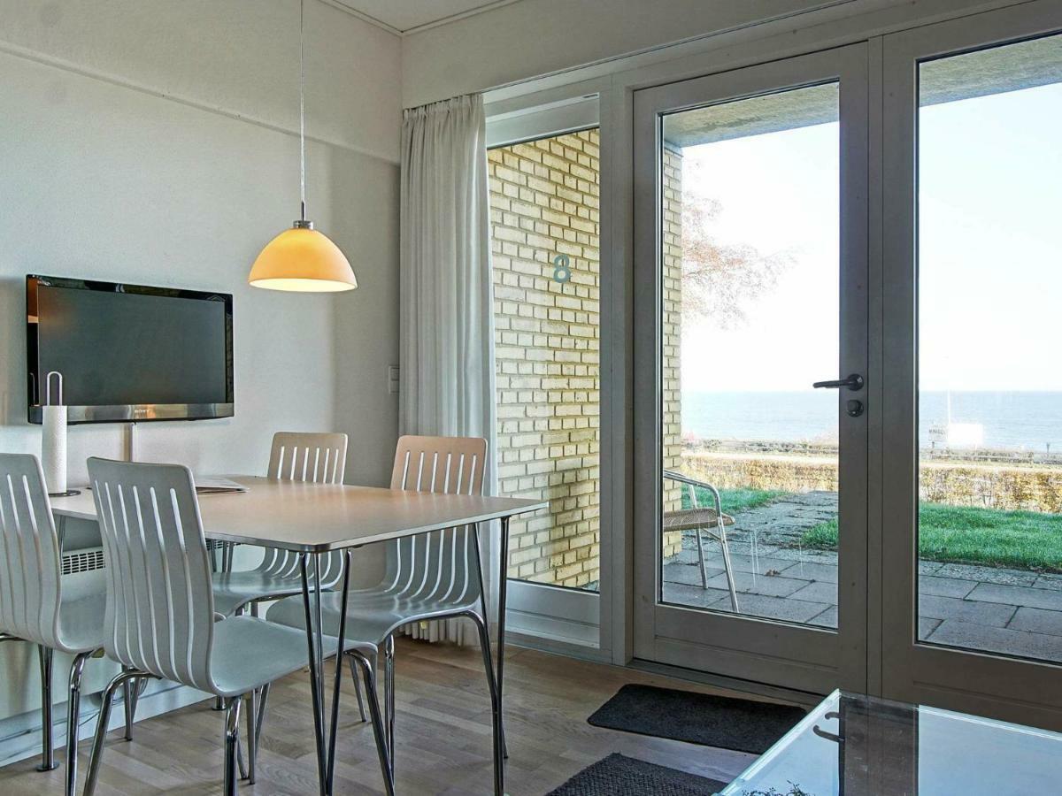 4 Person Holiday Home In Allinge Екстер'єр фото